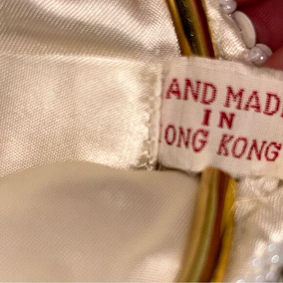 Handmade Sequins Embellished Kiss Lock Statement Evening Bag - Picture 4 of 7